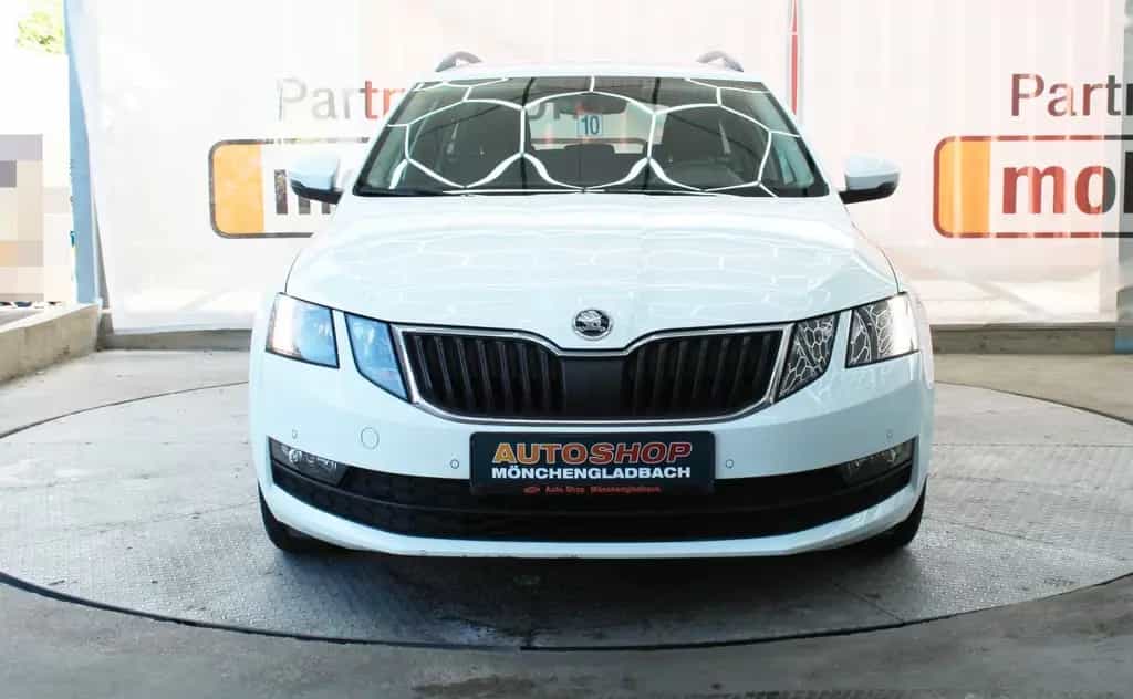 Skoda Octavia Combi*Automatik*Inspektion Neu*Kamera* 07/2017-photo-7