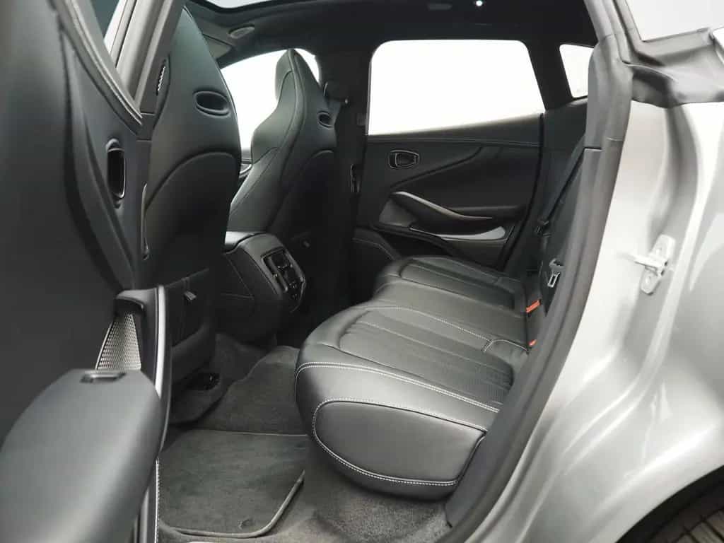 Aston Martin DBX 4.0 V8 DBX707 09/2024-photo-17
