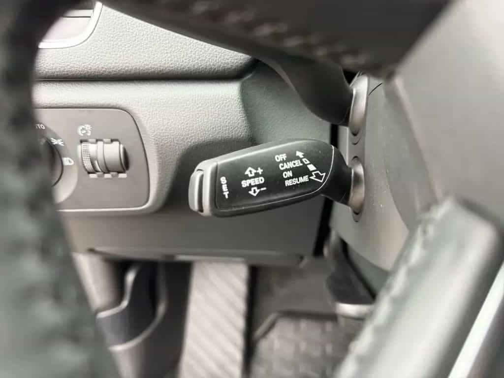 Audi Q3 S-line design Sportpaket AHK-klappbar Leder S 07/2018-photo-25
