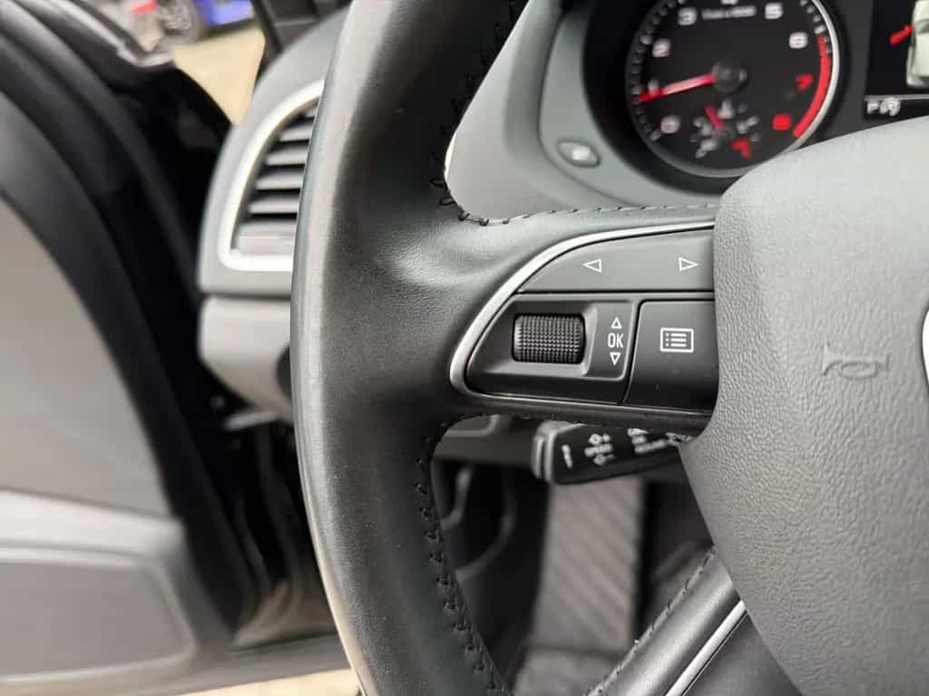 Audi Q3 S-line design Sportpaket AHK-klappbar Leder S 07/2018-photo-27