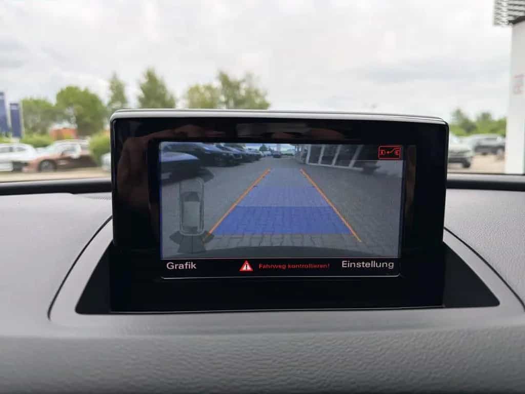 Audi Q3 S-line design Sportpaket AHK-klappbar Leder S 07/2018-photo-28