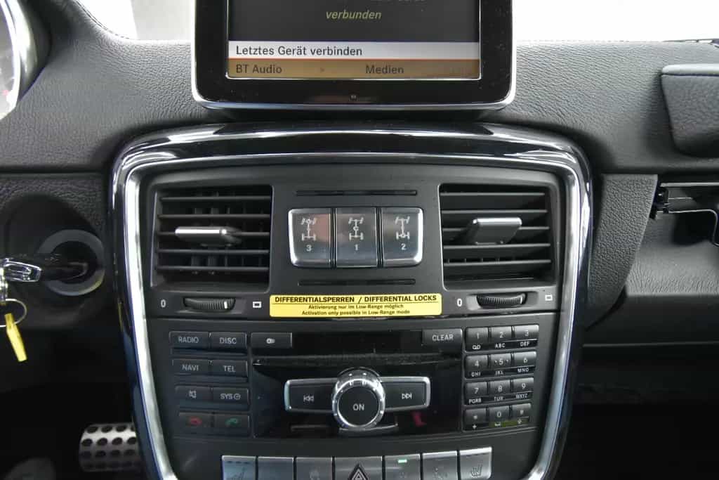 Mercedes-Benz G 63 AMG Designo V8 Biturbo Navi SHZ RFK NAPPA 04/2013-photo-25