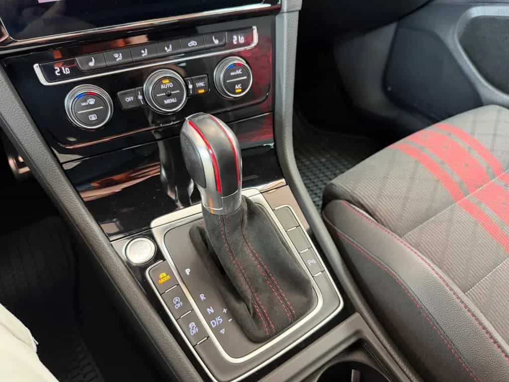 Volkswagen Golf VII Lim. GTI TCR Virtual ACC LED Kamera 01/2020-photo-20