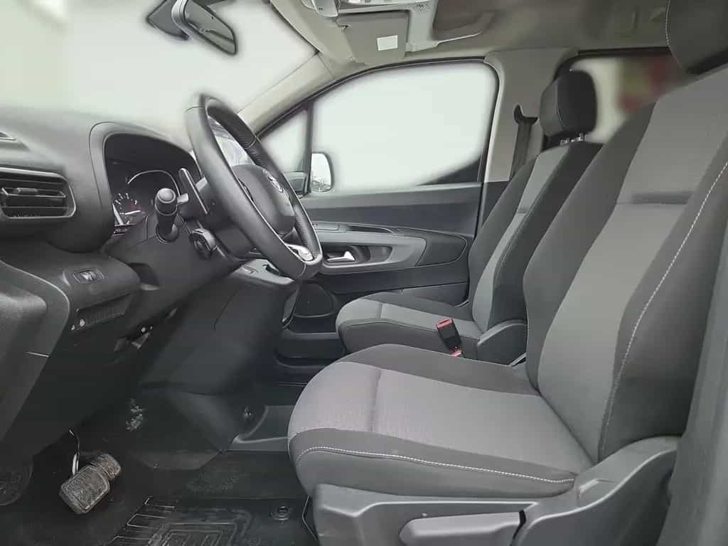 Toyota Proace City Verso L1 EXECUTIVE 1.2T 130PS AG8 AH 11/2021-photo-7
