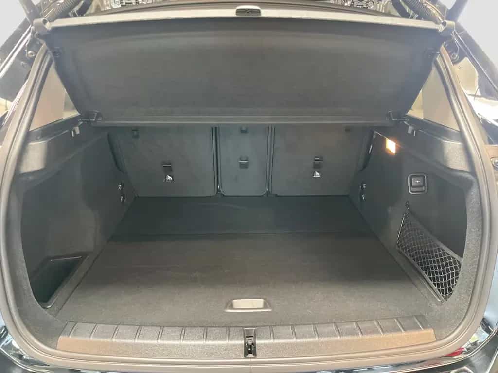 BMW X1 sDrive18d Navi Parkassist Pano.Dach LED 03/2022-photo-12