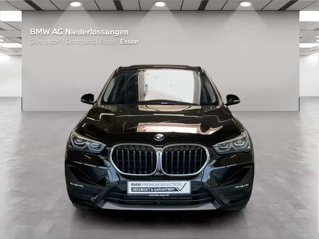 BMW X1 sDrive18d Navi Parkassist Pano.Dach LED 03/2022-photo-4