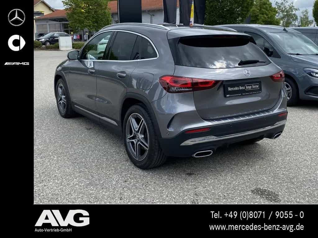 Mercedes-Benz GLA 250 4M AMG-Line PANO AHK RFK LED MBUX SHZ 12/2020-photo-5