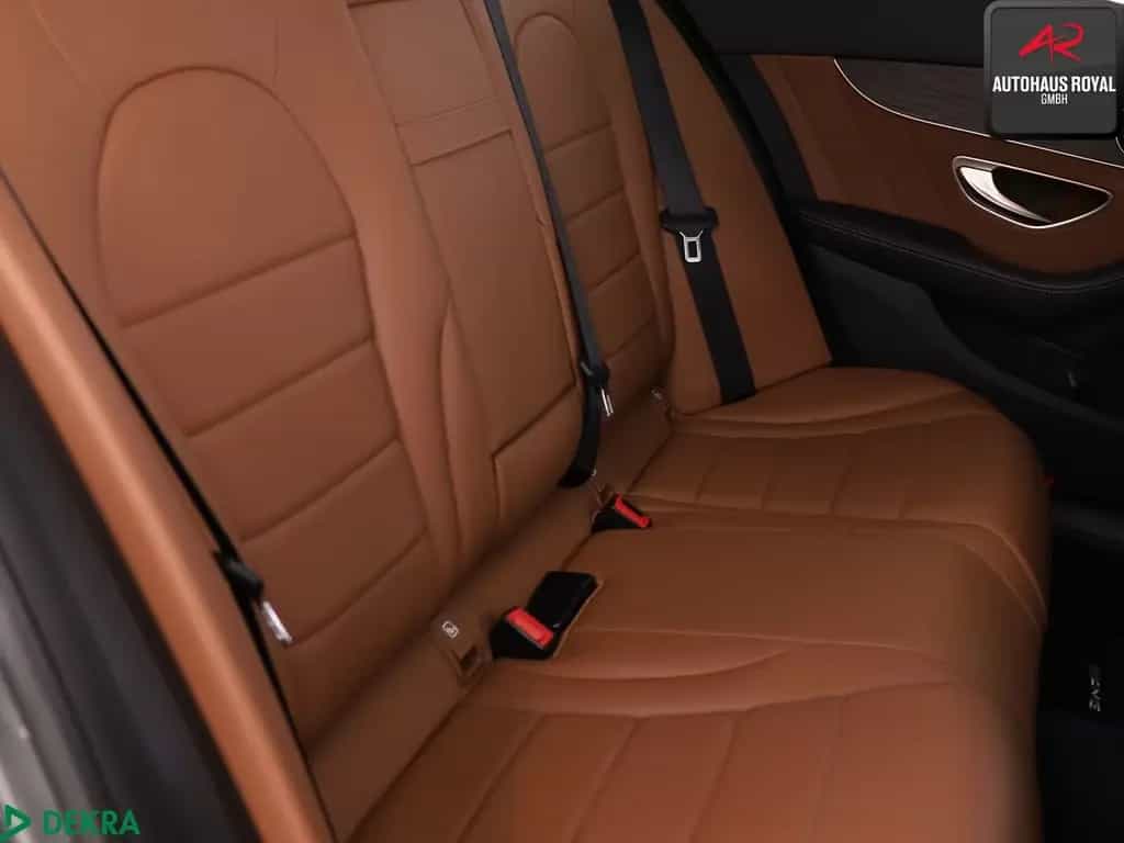 Mercedes-Benz C 300 T 3x AMG PANO,KEYLESS,KAMERA,CARPLAY,SH 07/2019-photo-11