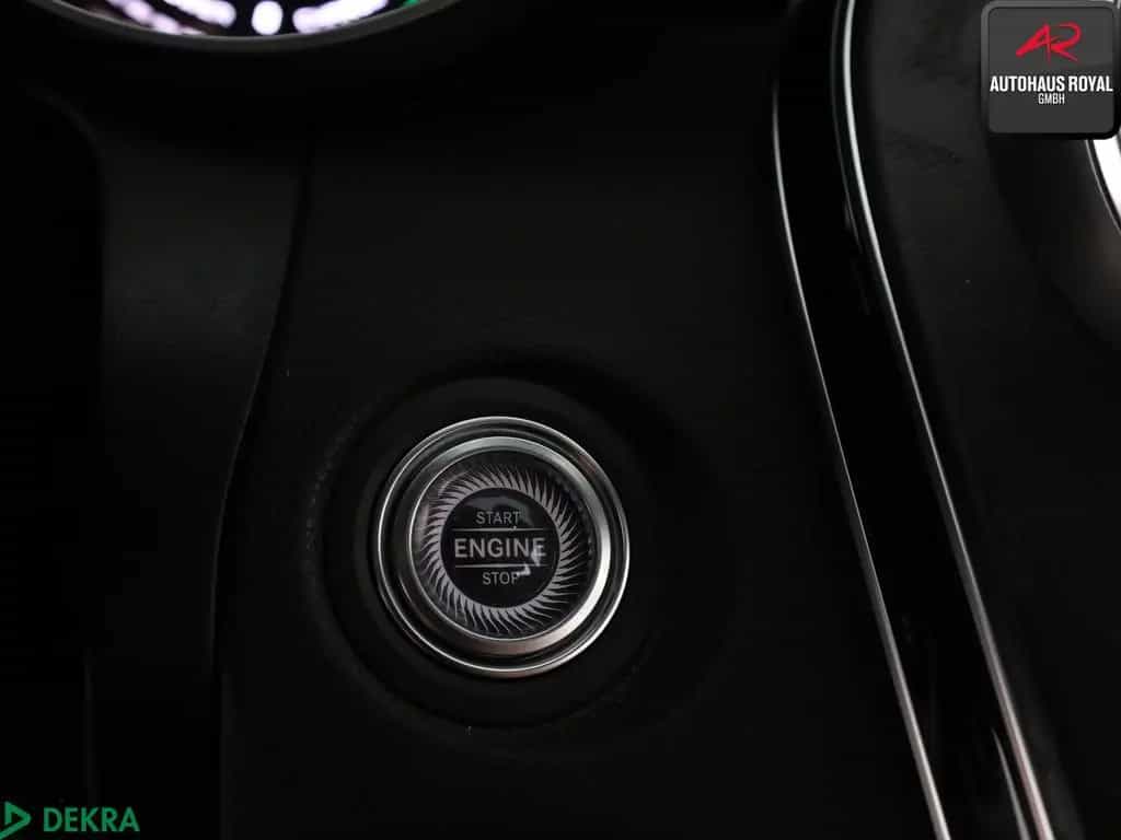 Mercedes-Benz C 300 T 3x AMG PANO,KEYLESS,KAMERA,CARPLAY,SH 07/2019-photo-21