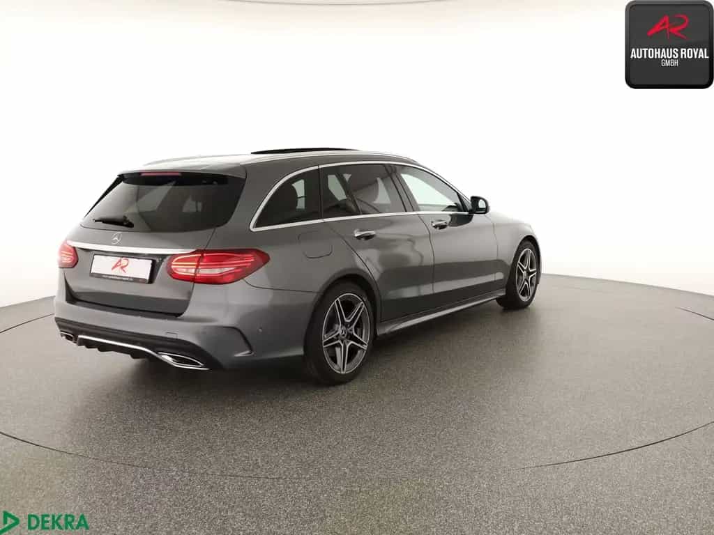 Mercedes-Benz C 300 T 3x AMG PANO,KEYLESS,KAMERA,CARPLAY,SH 07/2019-photo-4