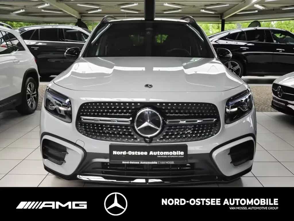 Mercedes-Benz GLB 200 AMG PANO 360° AHK ADVANCED+ SHZ NIGHT 08/2025-photo-1