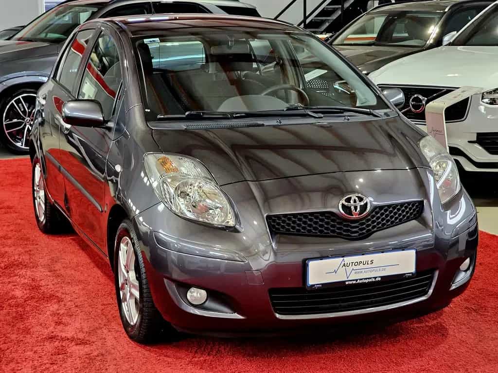 Toyota Yaris Life*KLIMAAUTOMATIK*AUTOMATIK*4/5 Türig 06/2010-photo-11