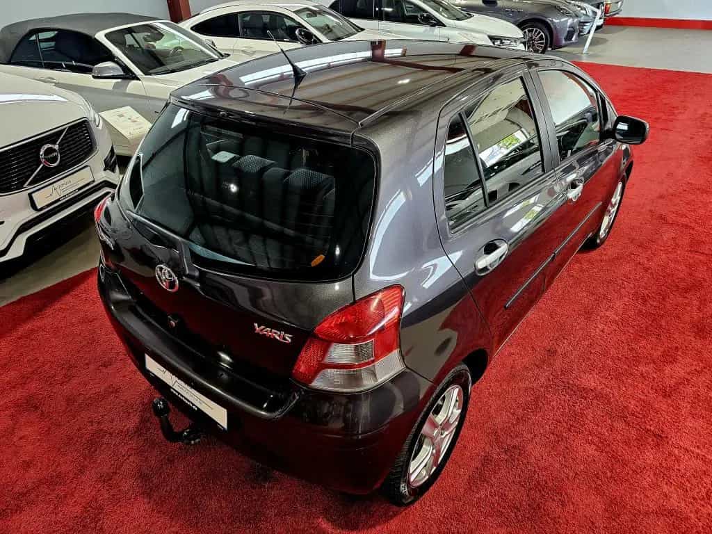 Toyota Yaris Life*KLIMAAUTOMATIK*AUTOMATIK*4/5 Türig 06/2010-photo-21
