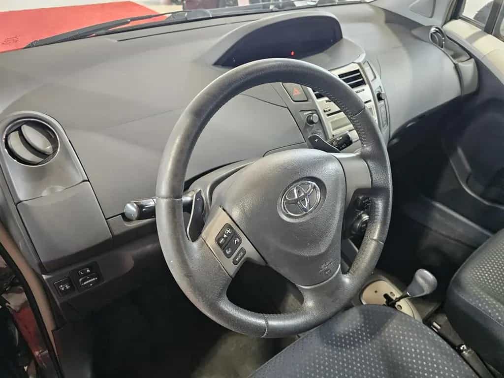 Toyota Yaris Life*KLIMAAUTOMATIK*AUTOMATIK*4/5 Türig 06/2010-photo-23