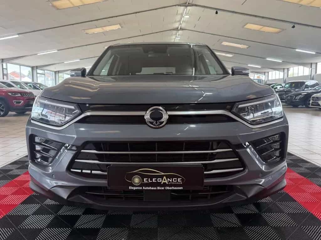 Ssangyong Korando 1.6 e-XDi Diesel 2WD*LEDER*KAMERA* 01/2020-photo-1