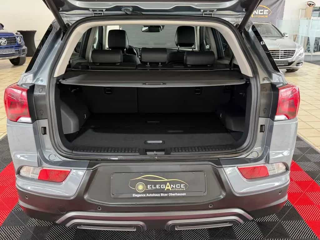 Ssangyong Korando 1.6 e-XDi Diesel 2WD*LEDER*KAMERA* 01/2020-photo-19