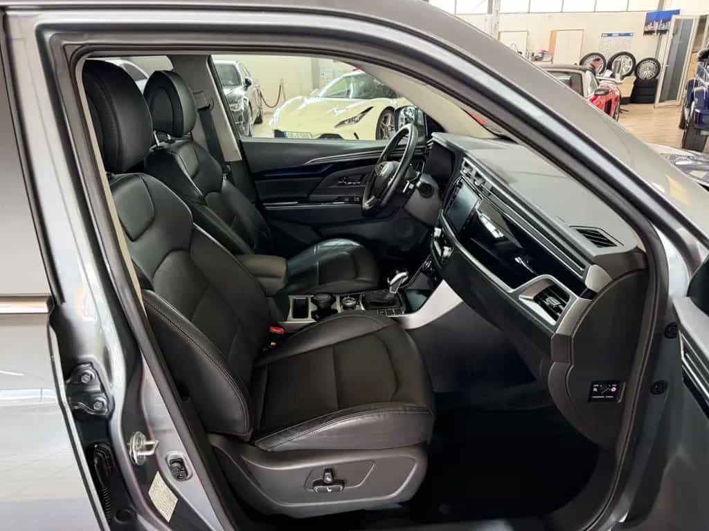 Ssangyong Korando 1.6 e-XDi Diesel 2WD*LEDER*KAMERA* 01/2020-photo-25