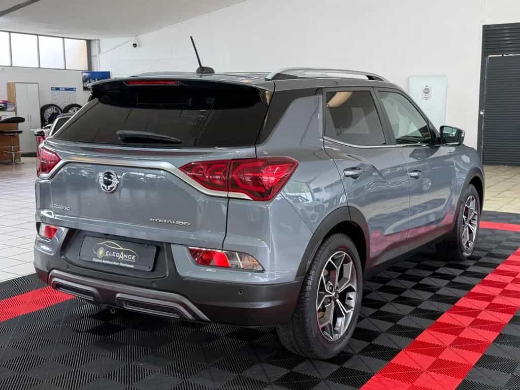 Ssangyong Korando 1.6 e-XDi Diesel 2WD*LEDER*KAMERA* 01/2020-photo-4