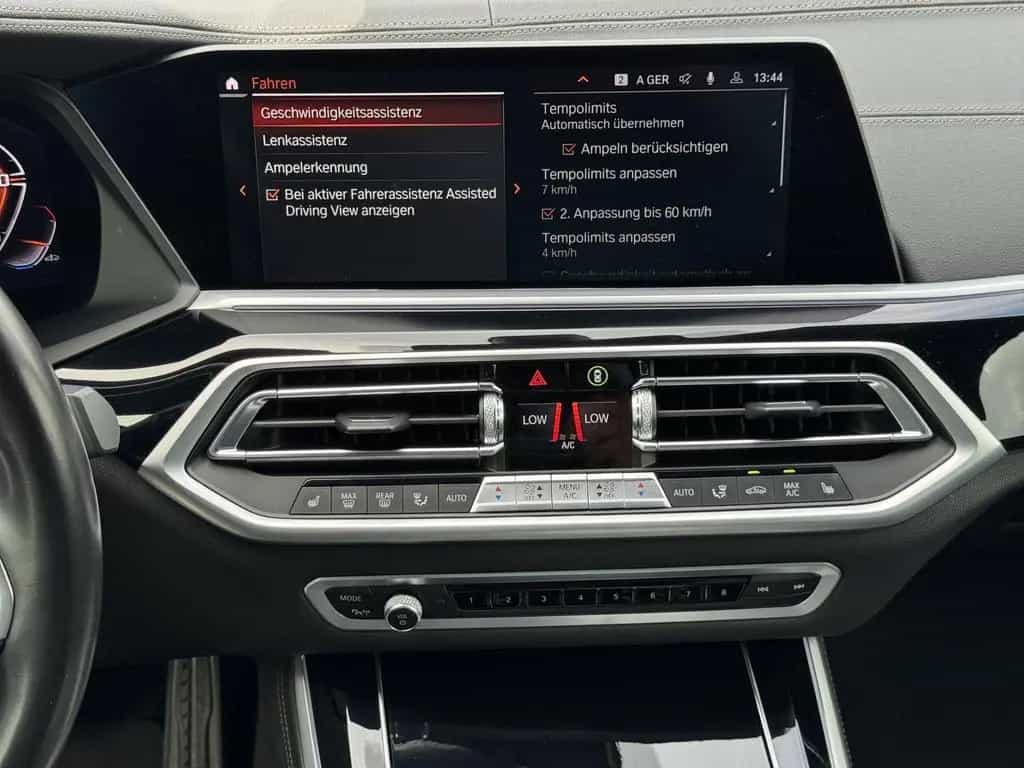 BMW X5 M50 i Laser Pano DrivAssProf Standheiz AHK3,5t 05/2022-photo-25