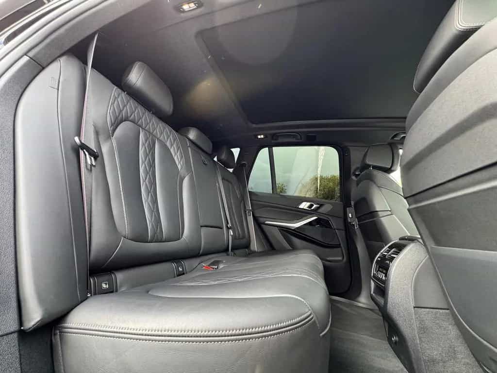 BMW X5 M50 i Laser Pano DrivAssProf Standheiz AHK3,5t 05/2022-photo-36