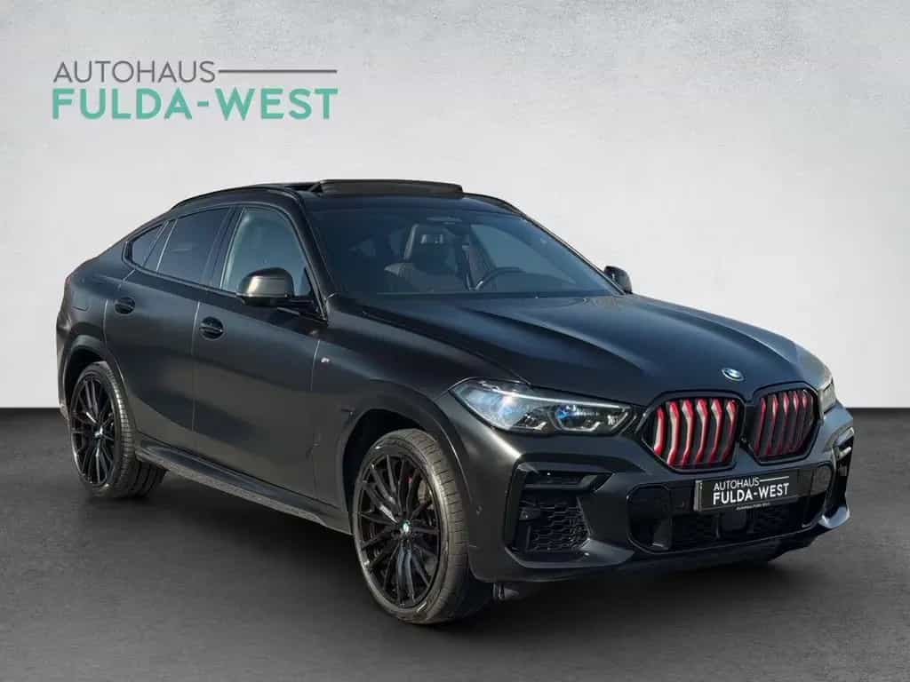 BMW X6 M50i Black Vermilion FrozenBlack Laser B&W 06/2022-photo-1