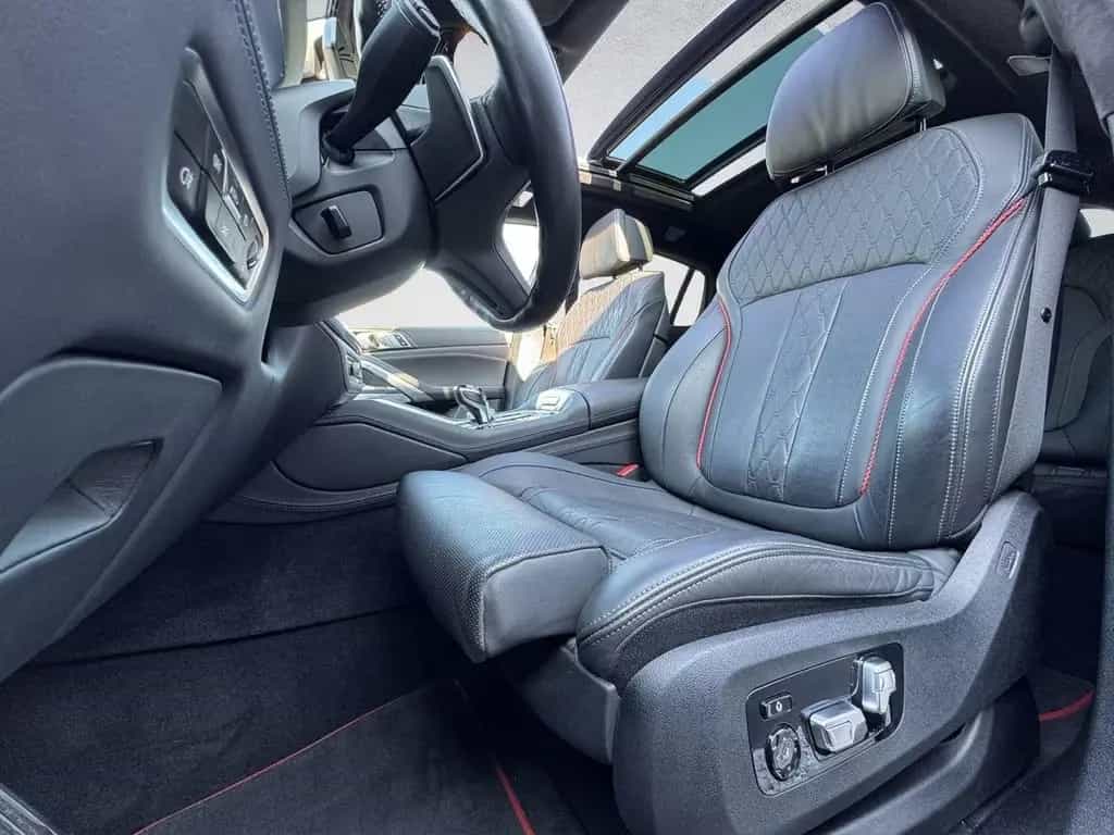 BMW X6 M50i Black Vermilion FrozenBlack Laser B&W 06/2022-photo-11