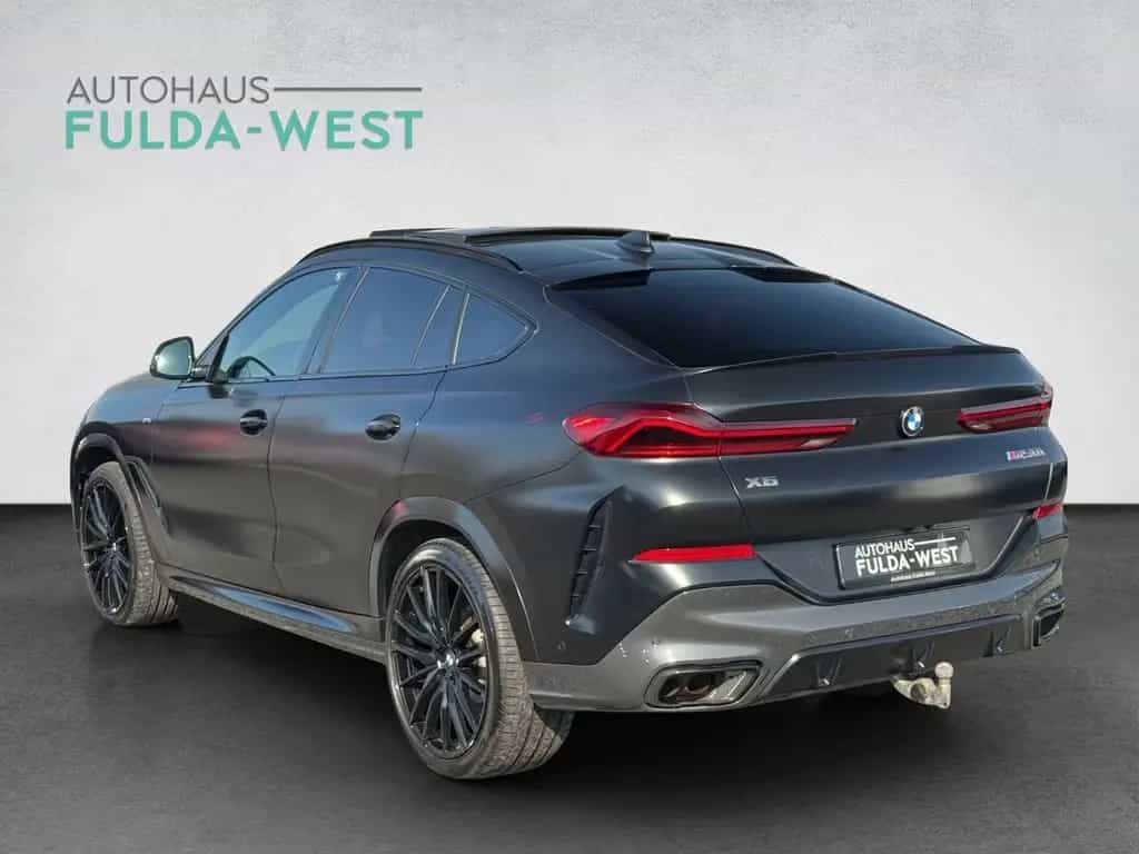 BMW X6 M50i Black Vermilion FrozenBlack Laser B&W 06/2022-photo-3