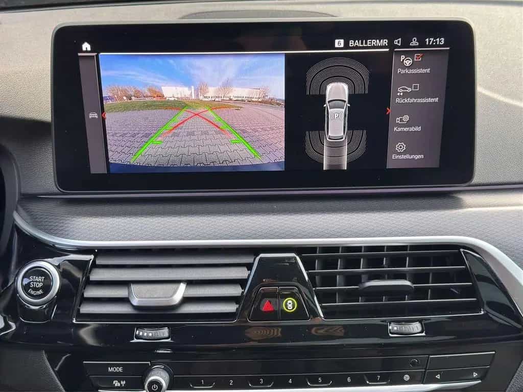 BMW 520 d Touring M Sport xDrive LED Pano Leder HuD 07/2021-photo-18