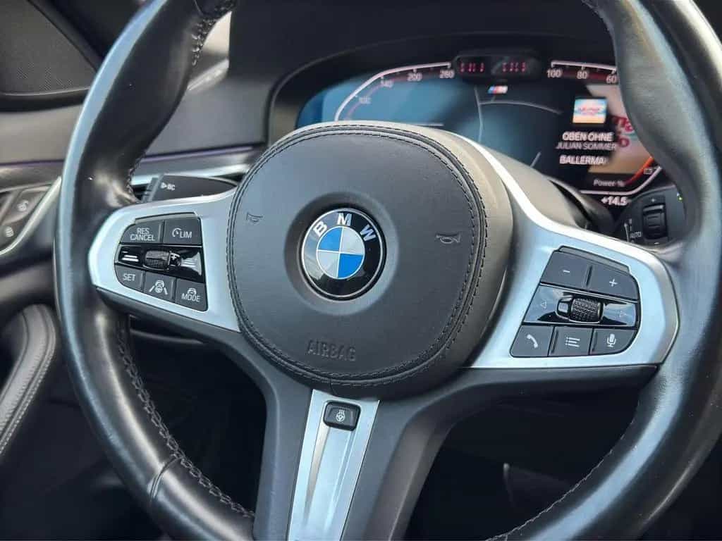 BMW 520 d Touring M Sport xDrive LED Pano Leder HuD 07/2021-photo-19
