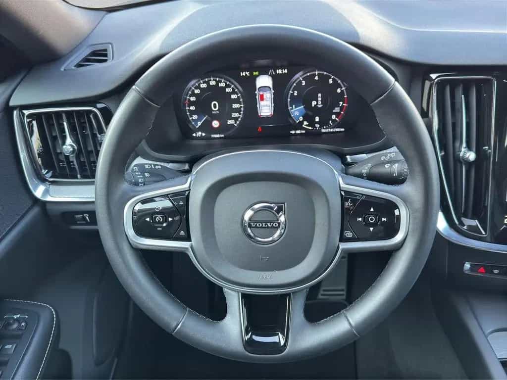 Volvo V60 B4 R Design LED Keyless Memory Alu18 Kamera 12/2021-photo-12