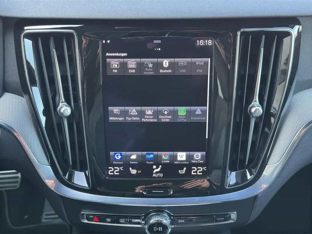 Volvo V60 B4 R Design LED Keyless Memory Alu18 Kamera 12/2021-photo-15