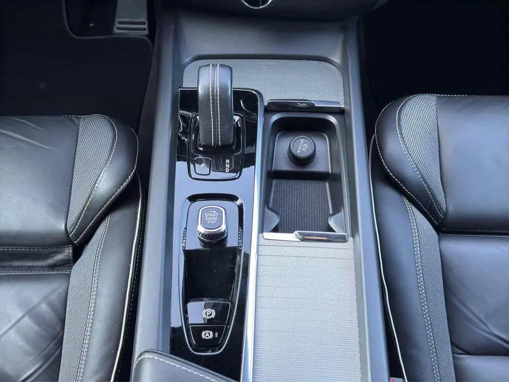 Volvo V60 B4 R Design LED Keyless Memory Alu18 Kamera 12/2021-photo-20