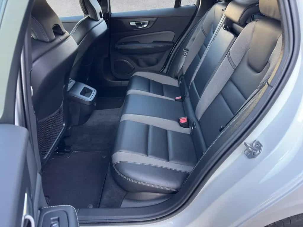Volvo V60 B4 R Design LED Keyless Memory Alu18 Kamera 12/2021-photo-26