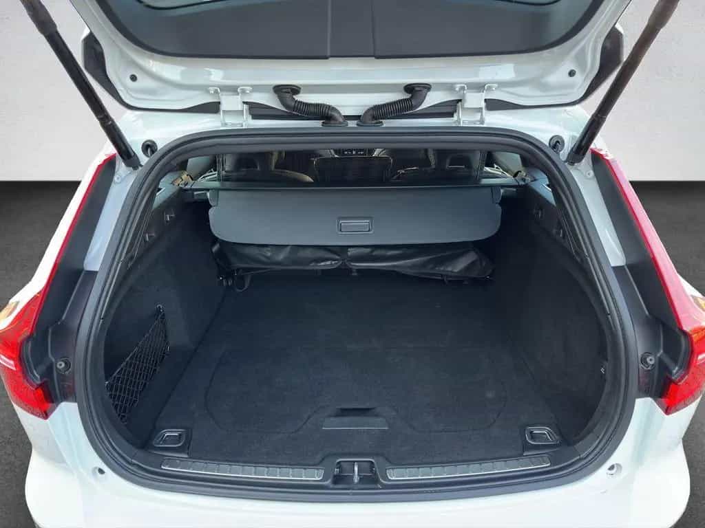 Volvo V60 B4 R Design LED Keyless Memory Alu18 Kamera 12/2021-photo-29
