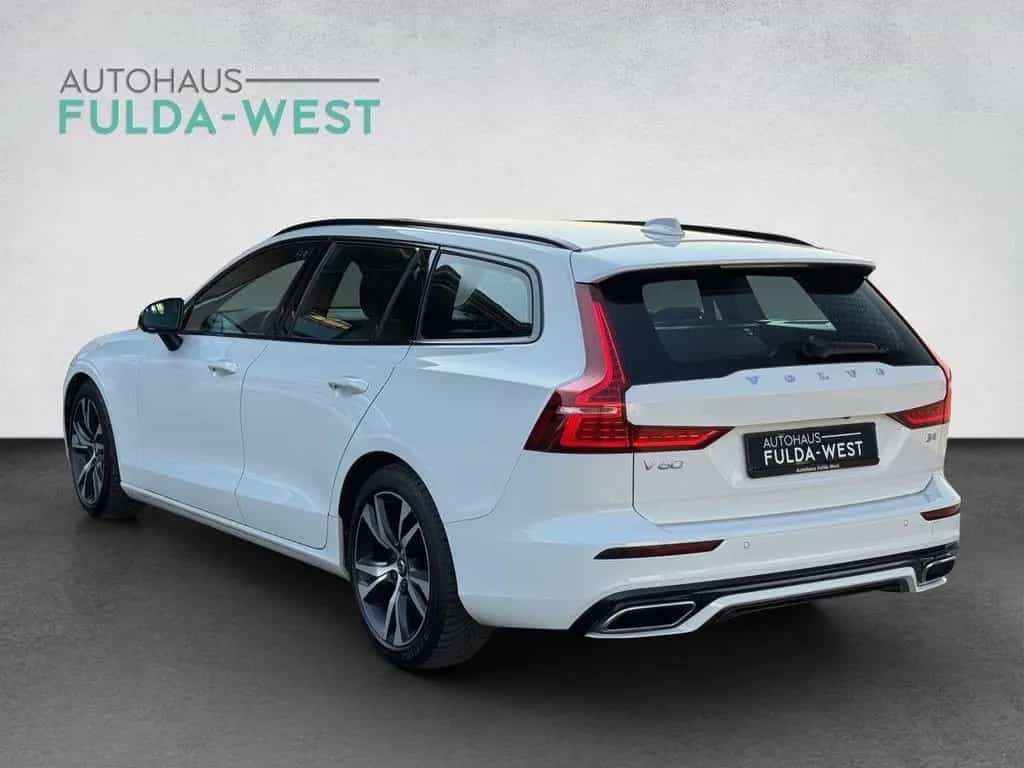Volvo V60 B4 R Design LED Keyless Memory Alu18 Kamera 12/2021-photo-3