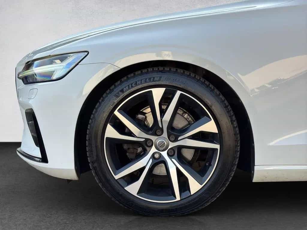Volvo V60 B4 R Design LED Keyless Memory Alu18 Kamera 12/2021-photo-33