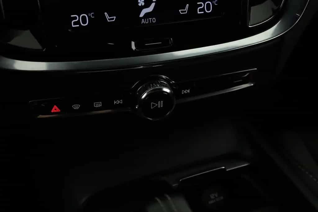 Volvo S60 B4 R-Design LED HarmanK Pilot KeyGo STHZ 360 01/2022-photo-14