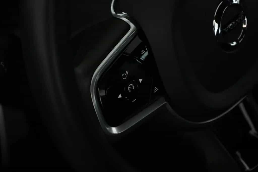 Volvo S60 B4 R-Design LED HarmanK Pilot KeyGo STHZ 360 01/2022-photo-16