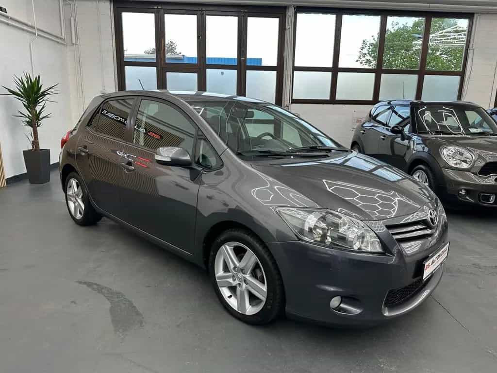 Toyota Auris Club 1.6 16V **72tkm** HU/AU 07/2027 09/2010-photo-2