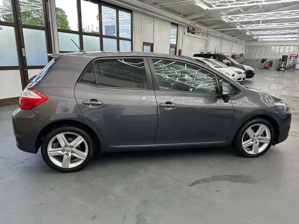 Toyota Auris Club 1.6 16V **72tkm** HU/AU 07/2027 09/2010-photo-3