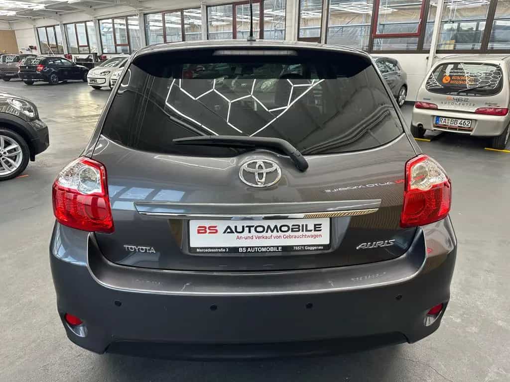 Toyota Auris Club 1.6 16V **72tkm** HU/AU 07/2027 09/2010-photo-4
