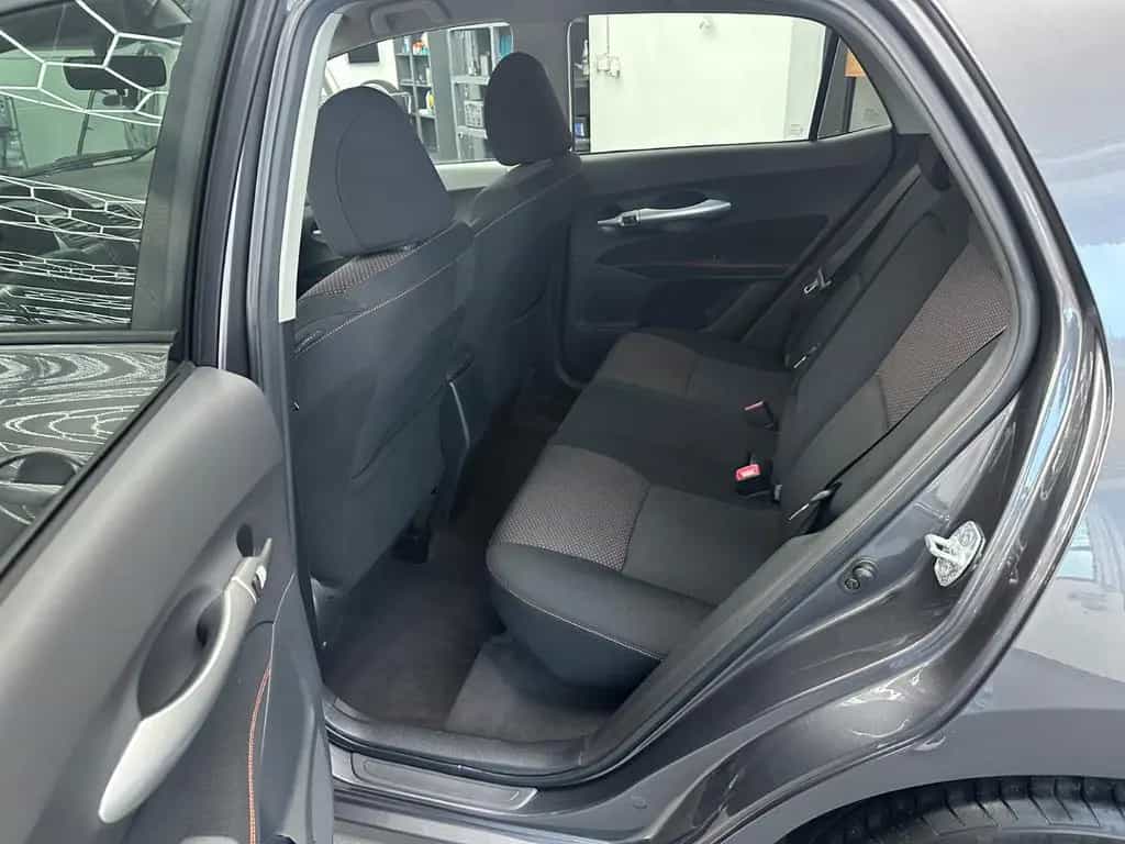 Toyota Auris Club 1.6 16V **72tkm** HU/AU 07/2027 09/2010-photo-8