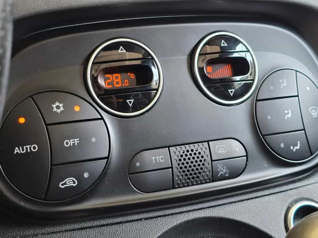 Abarth 595C 595 C Turismo*NAVI*SPORTSITZE*SPORTABGASANLAGE* 12/2016-photo-25