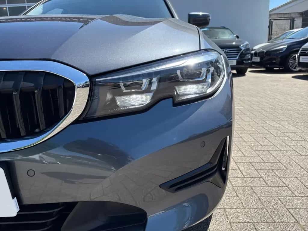 BMW 318 i Advantage Touring++1.HAND!++TOPGEPFLEGT!++ 03/2021-photo-4