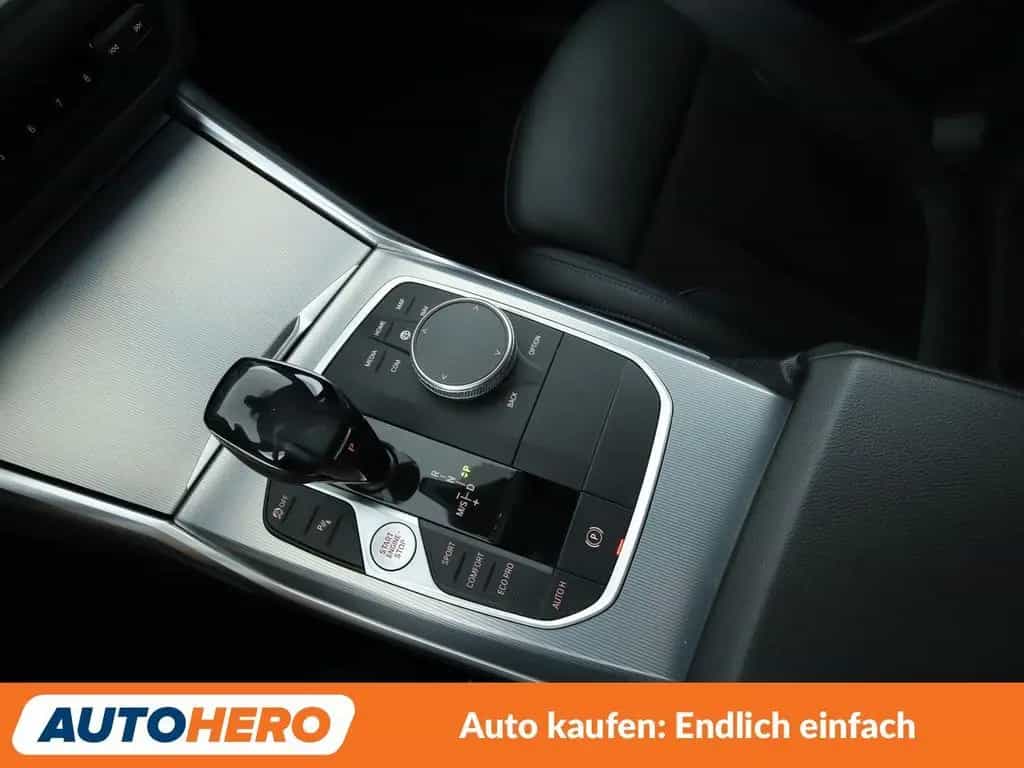 BMW 318 3er 318d Mild-Hybrid M Sport Aut.*NAVI*TEMPO* 10/2020-photo-23