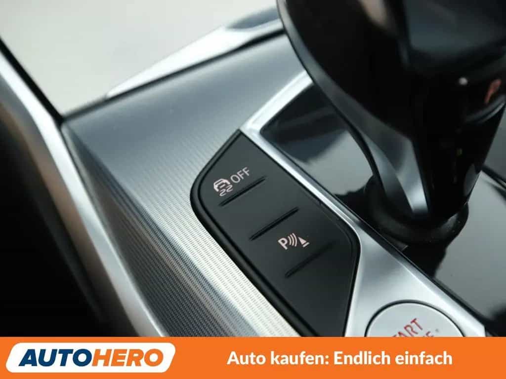 BMW 318 3er 318d Mild-Hybrid M Sport Aut.*NAVI*TEMPO* 10/2020-photo-27