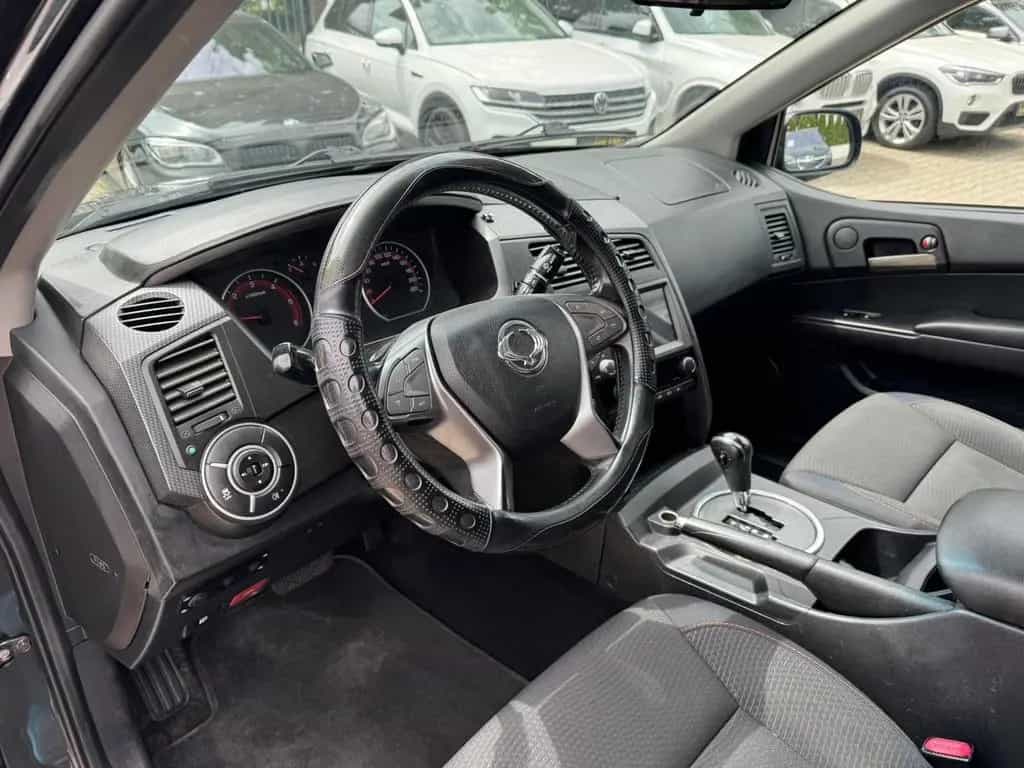 Ssangyong Actyon Sports 200 Xdi 4WD-Automatik 08/2015-photo-9