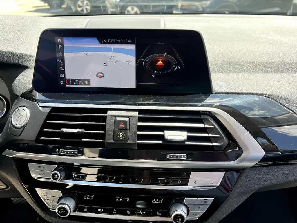BMW X3 20d xDrive xLine LED Navi Leder ACC Sitzh DAB 04/2021-photo-25