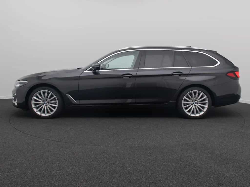 BMW 520 d Luxury Line Kamera DAB HiFi WLAN Alarm 19" 05/2023-photo-10
