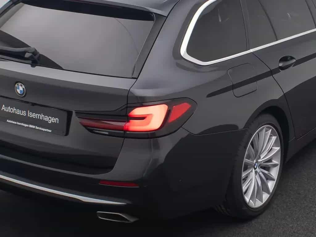 BMW 520 d Luxury Line Kamera DAB HiFi WLAN Alarm 19" 05/2023-photo-16